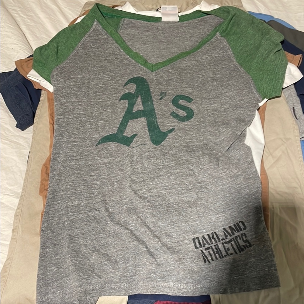 Oakland Athletics Green and Gray T-Shirt